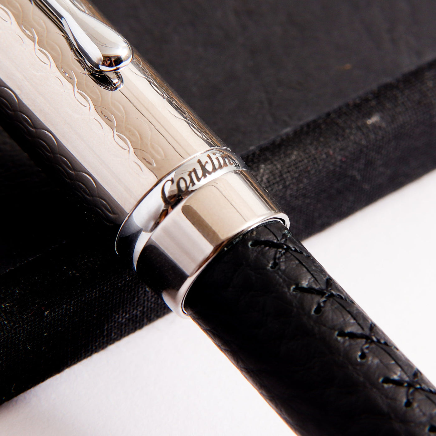 Conklin-Duragraph-Royal-Fountain-Pen-Cap-Details