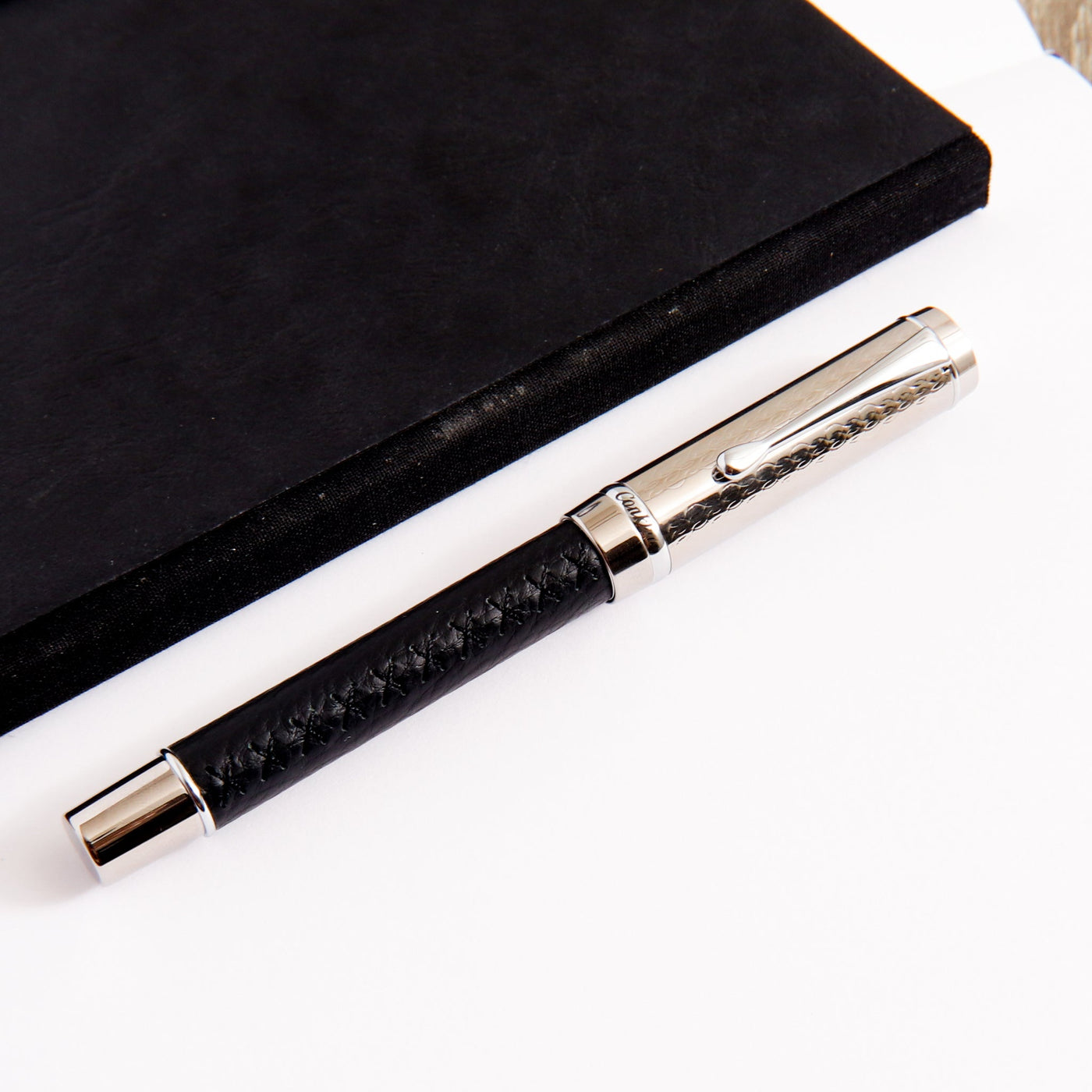 Conklin-Duragraph-Royal-Fountain-Pen-Textured-Leather