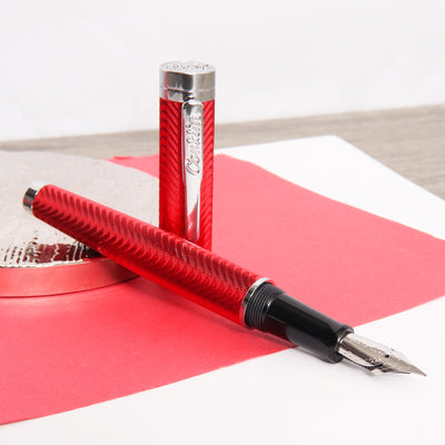 Conklin-Herringbone-Signature-Red-Fountain-Pen-Uncapped