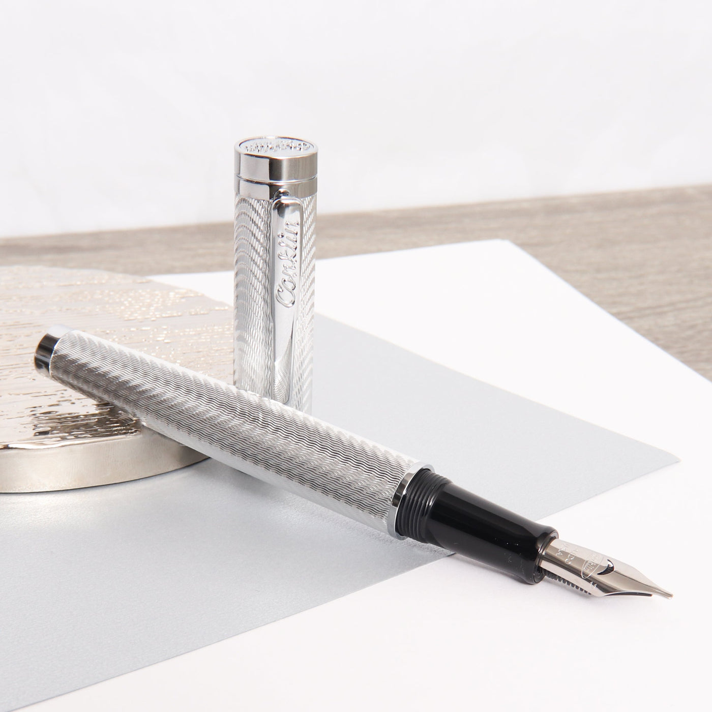 Conklin-Herringbone-Signature-Silver-Fountain-Pen-Uncapped