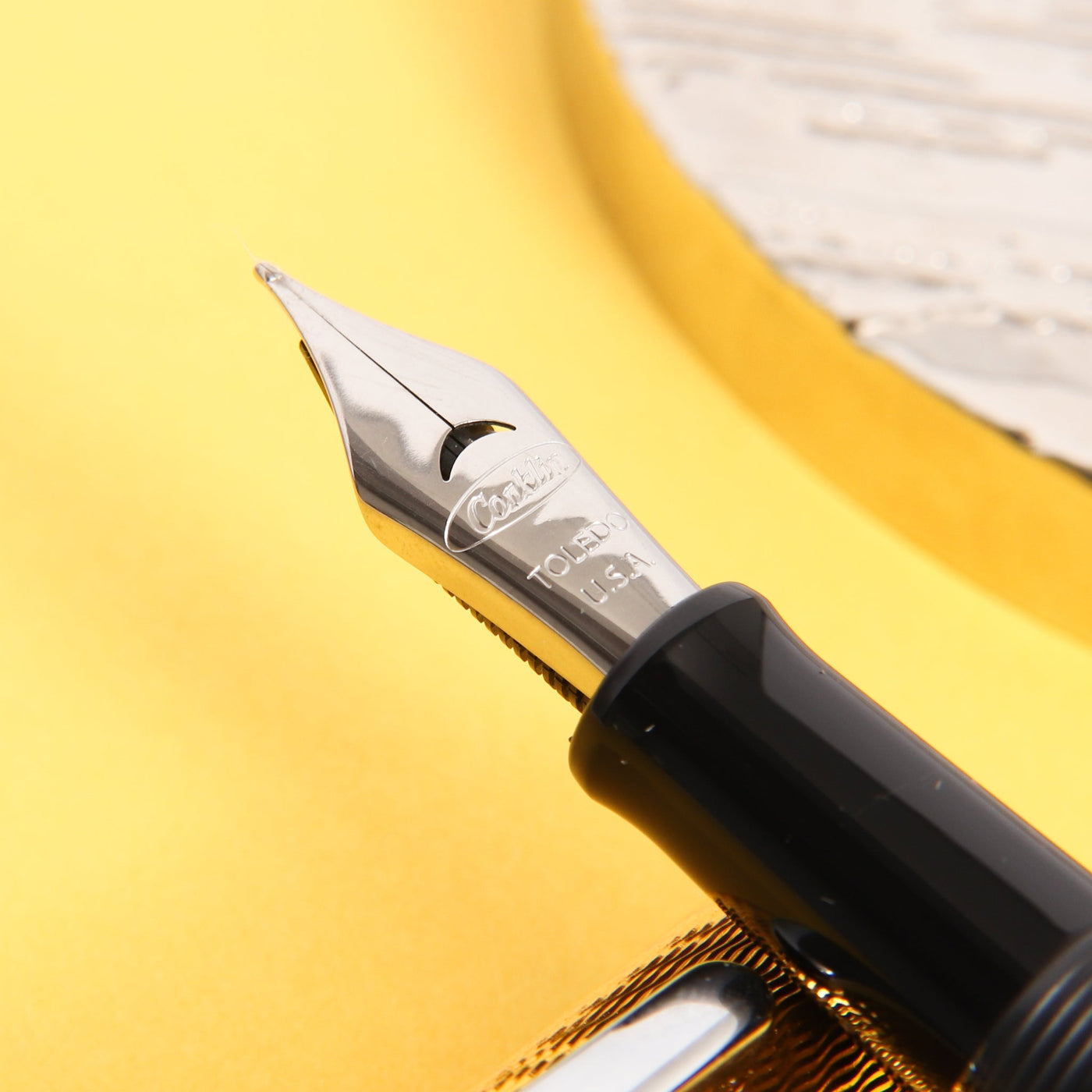 Conklin-Herringbone-Signature-Yellow-Fountain-Pen-Nib