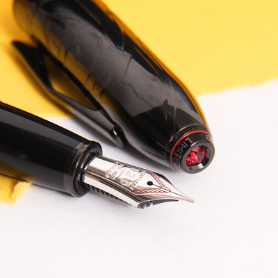 Cross-Peerless-Star-Wars-Darth-Vader-Fountain-Pen-Nib-Details