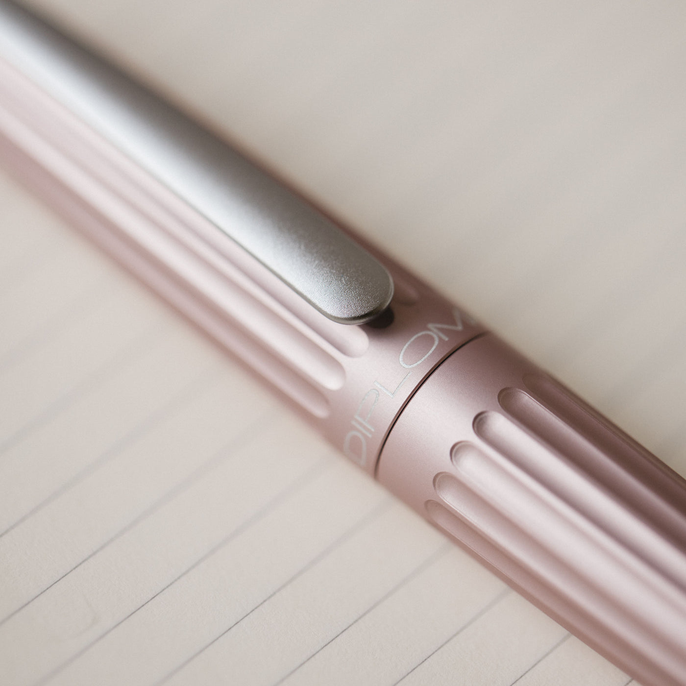 Diplomat Aero Antique Rose Fountain Pen