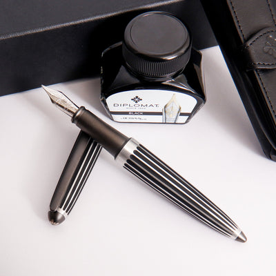 Diplomat Aero Black Stripes Fountain Pen Gift Set Black And Silver Striped Fountain Pen