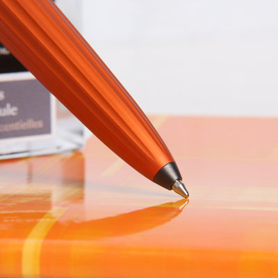 Diplomat Aero Black & Orange EasyFlow Ballpoint Pen Tip