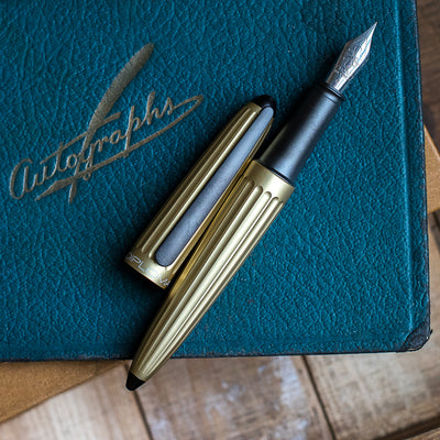 Diplomat Aero Champagne Fountain Pen