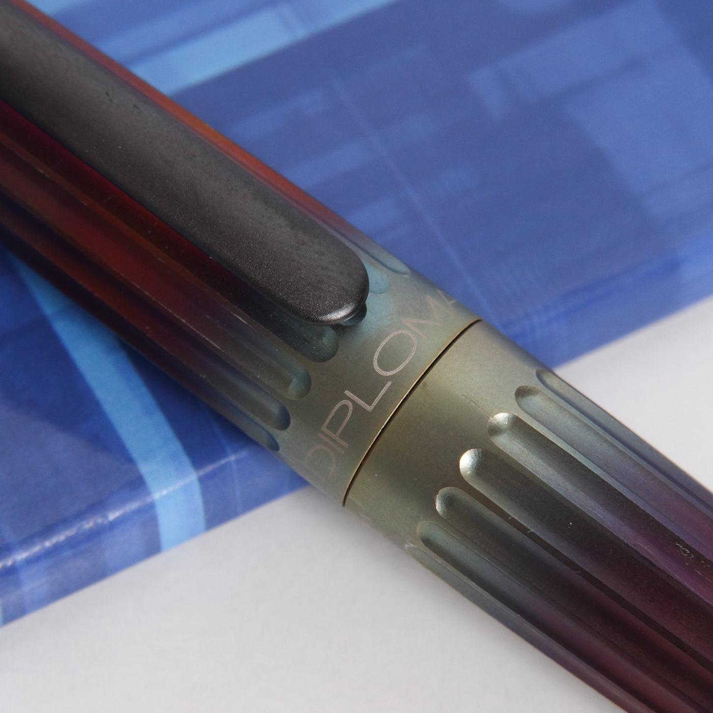 Diplomat Aero Flame EasyFlow Ballpoint Pen Center Band