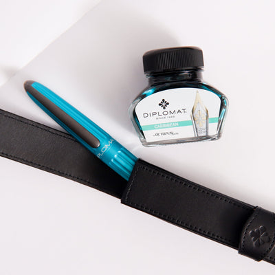 Diplomat-Aero-Turquoise-Fountain-Pen-Gift-Set-Pen-In-Case