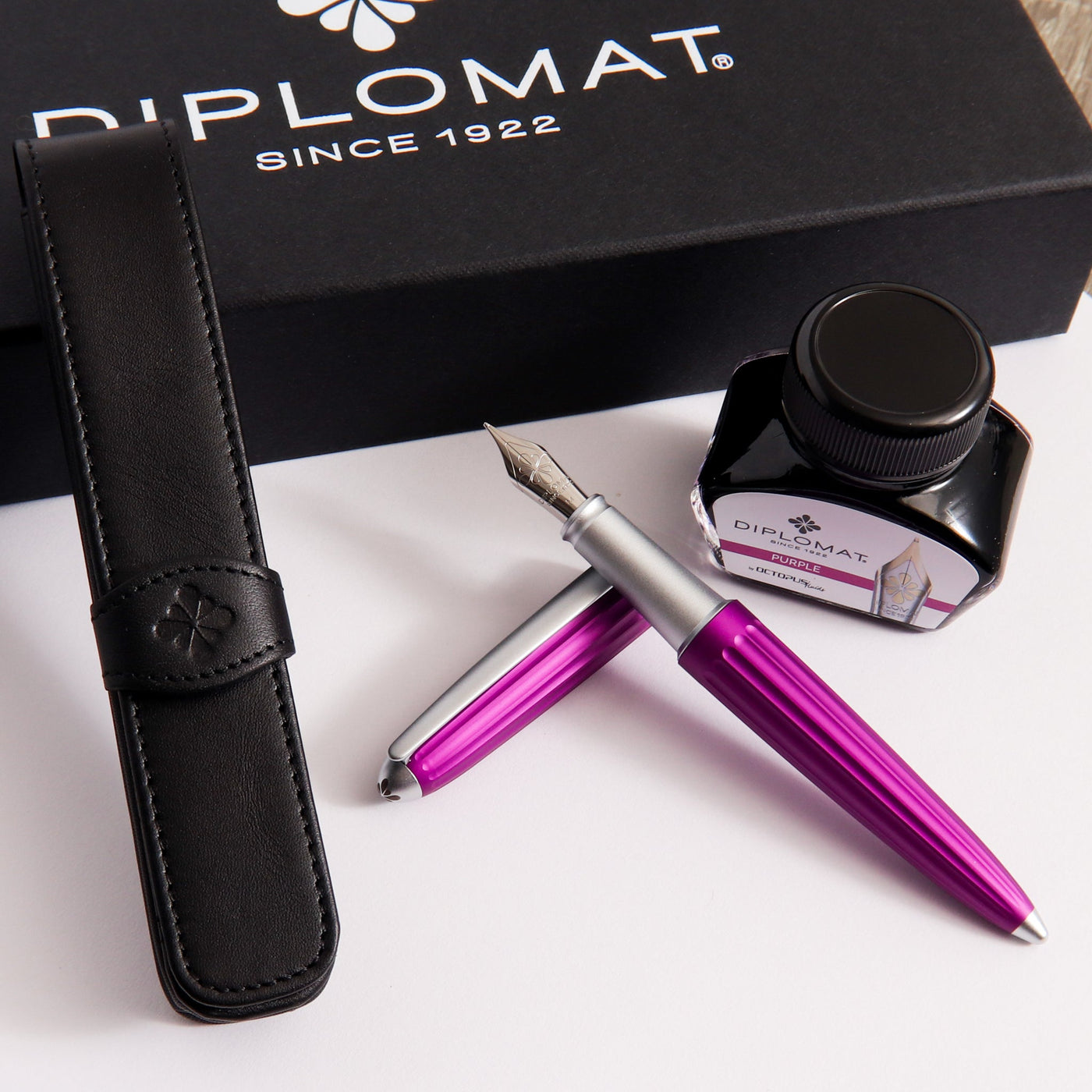 Diplomat-Aero-Violet-Fountain-Pen-Gift-Set-Case-Pen-And-Ink