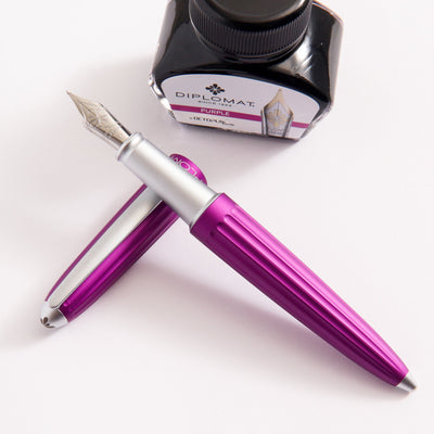 Diplomat-Aero-Violet-Fountain-Pen-Gift-Set