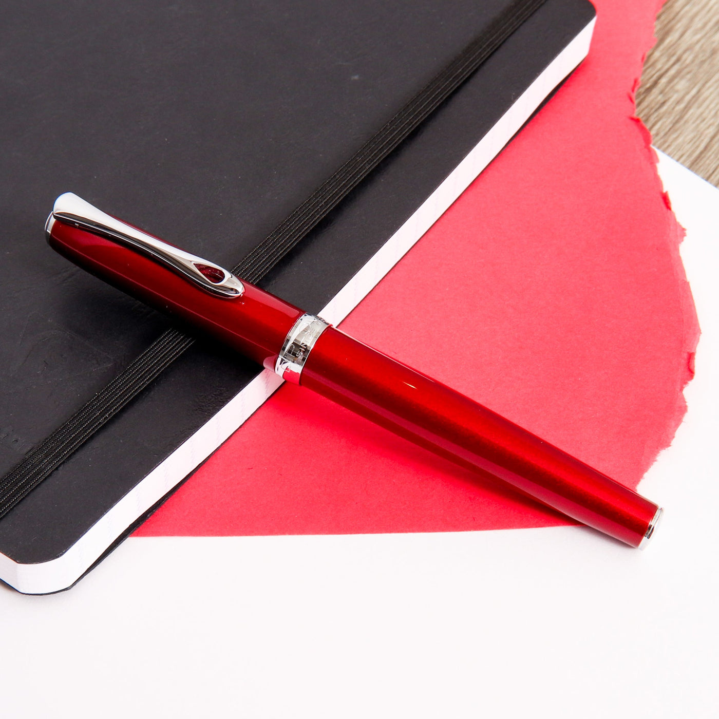 Diplomat-Excellence-A2-Magma-Red-Rollerball-Pen-Capped