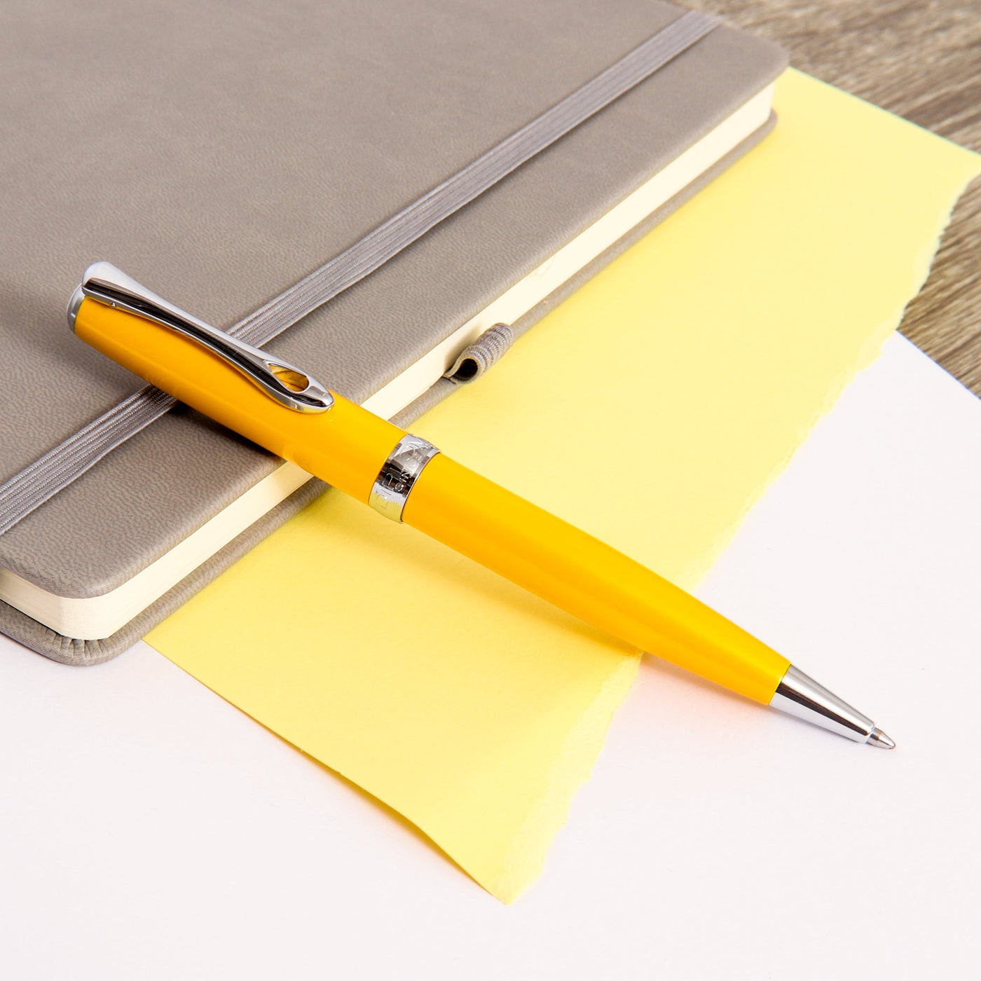 Diplomat-Excellence-A2-Yellow-Chrome-Ballpoint-Pen