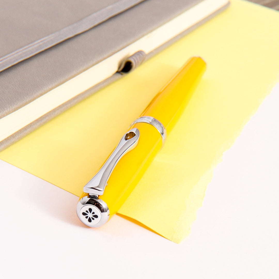 Diplomat Excellence A2 Fountain Pen - Yellow & Chrome – Truphae