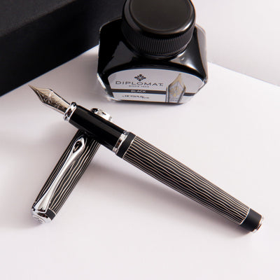 Diplomat-Excellence-A+Wave-Black-Fountain-Pen-Gift-Set