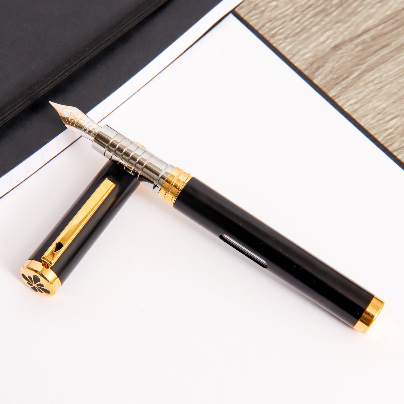 Diplomat-Nexus-Black-&-Gold-Fountain-Pen-14k-Nib
