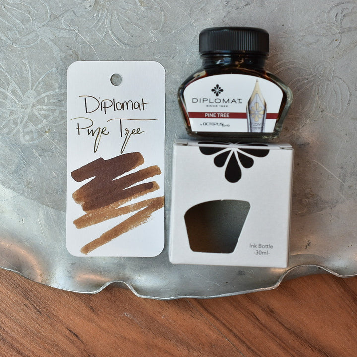Diplomat-Pine-Tree-Brown-