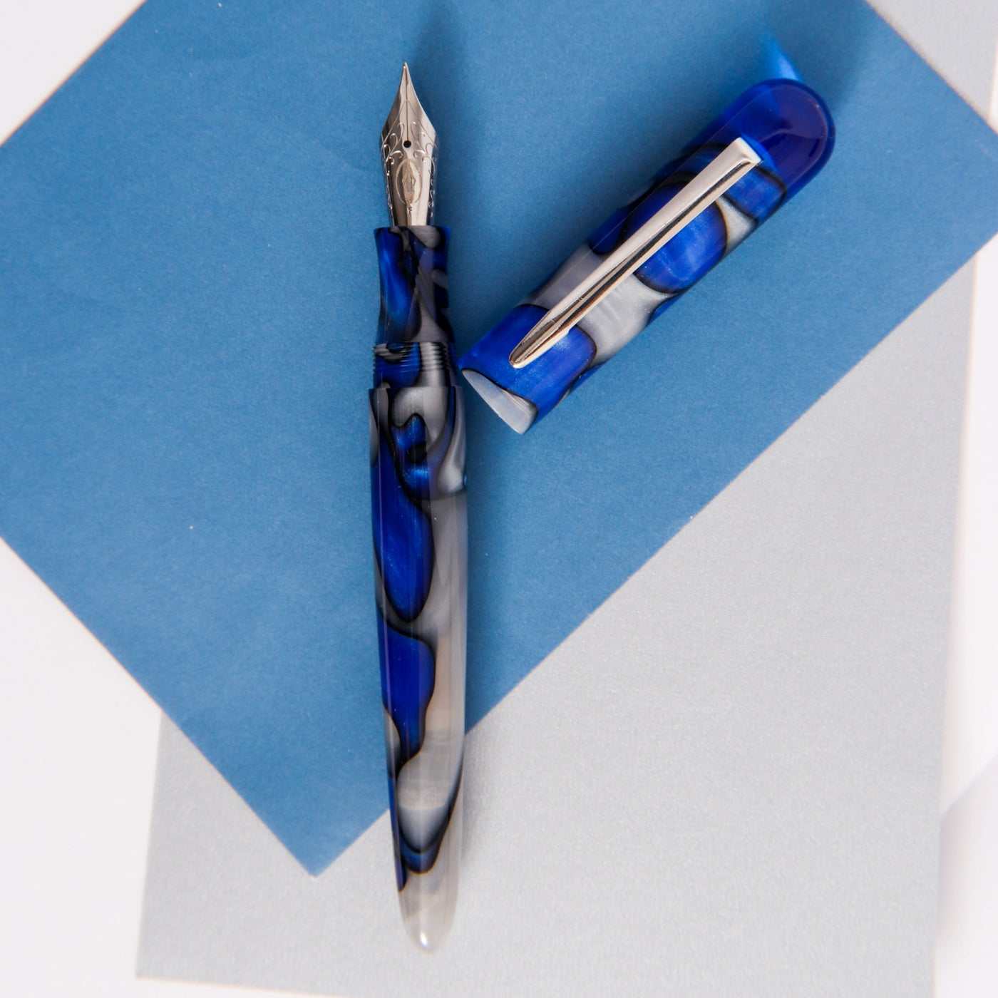 Edison-Comet-Sea-Spray-Fountain-Pen-Blue-Grey-White