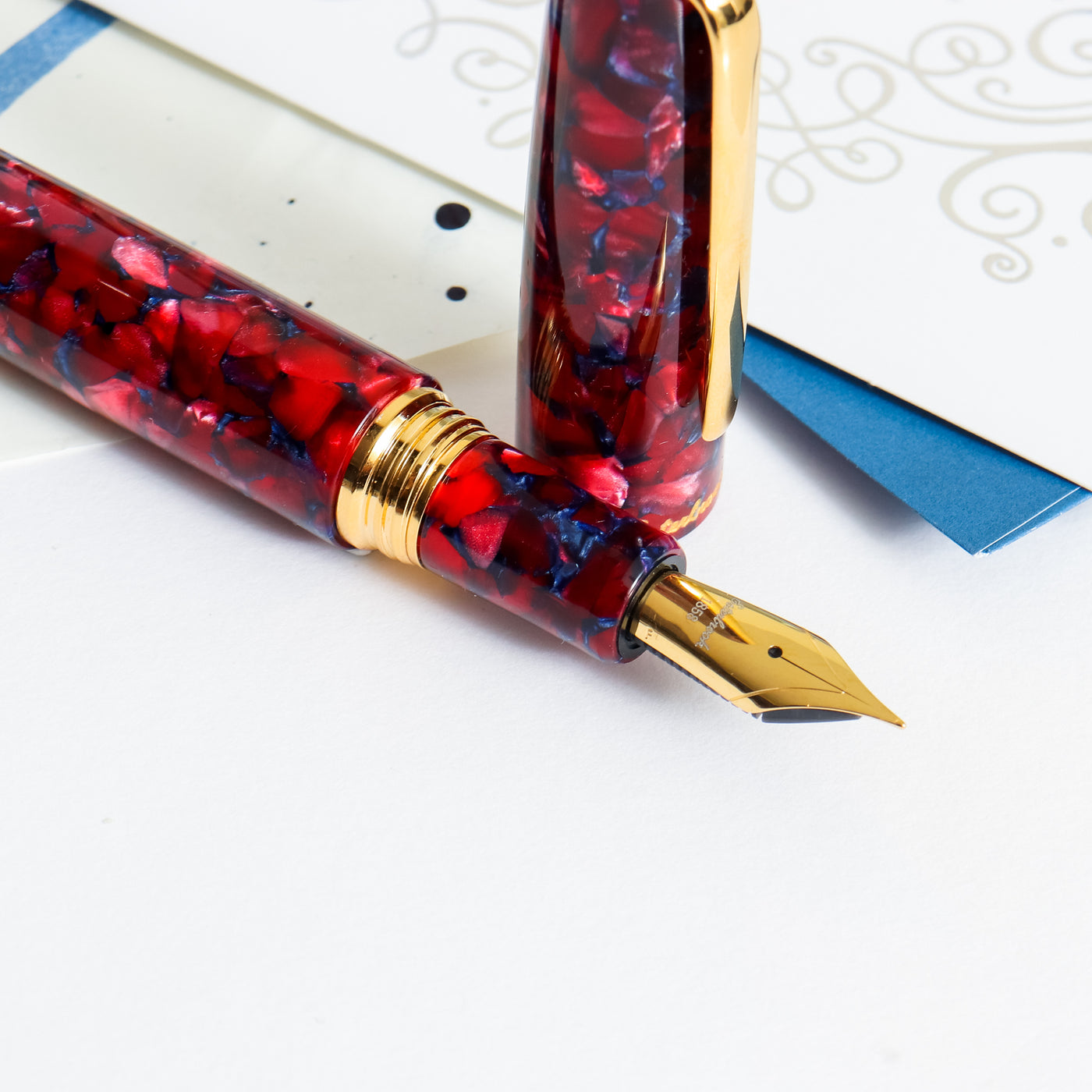 Esterbrook Estie Oversize Scarlet Gold Trim Fountain Pen