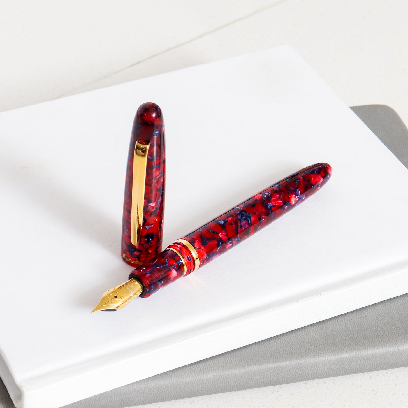 Esterbrook Estie Regular Scarlet Gold Trim Fountain Pen