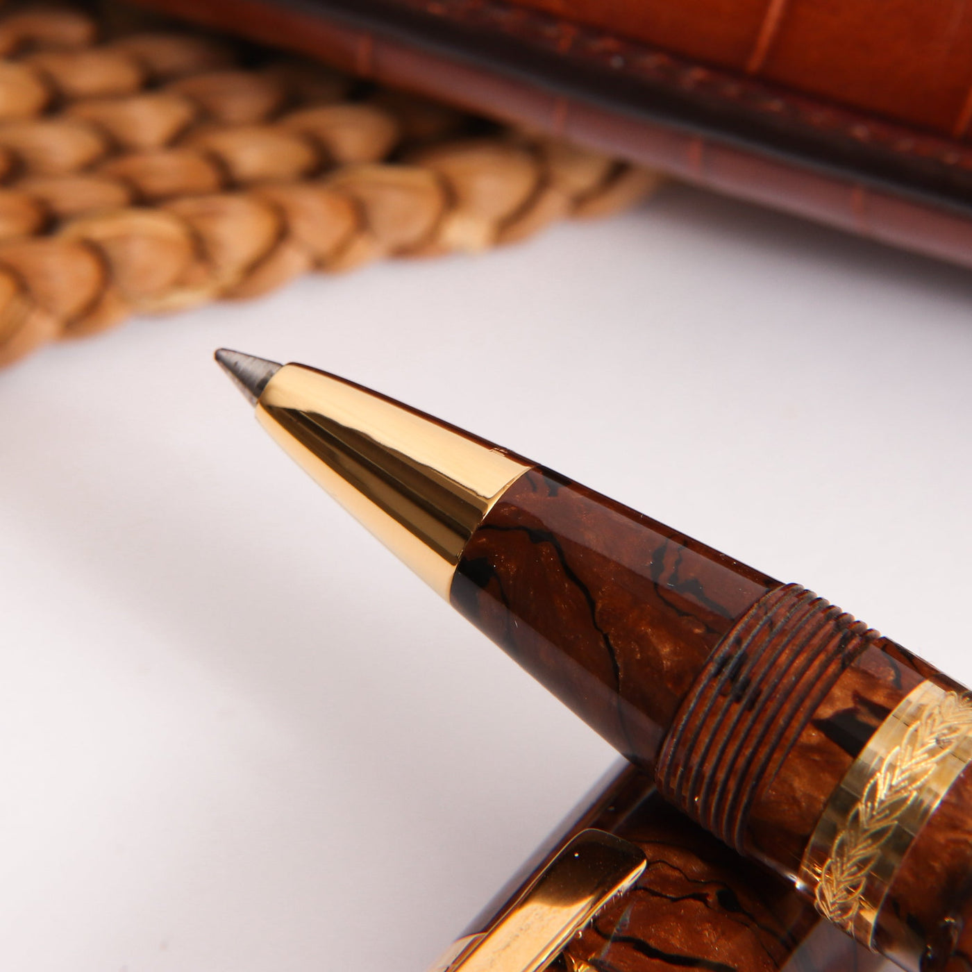 Franck-Muller-by-Omas-Cigar-Briarwood-Limited-Edition-Rollerball-Pen-Tip