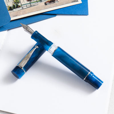 Gioia Bellavista Acqua Azzurra Shades of Ocean Blue Fountain Pen