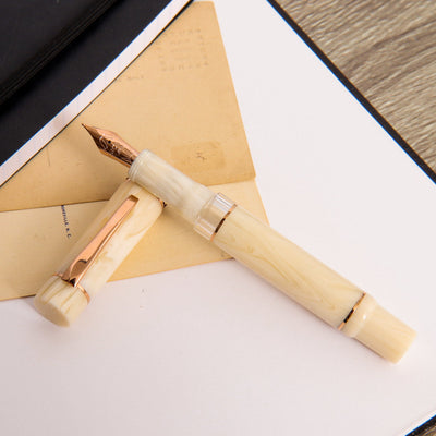 Gioia-Bellavista-Ivory-Fountain-Pen