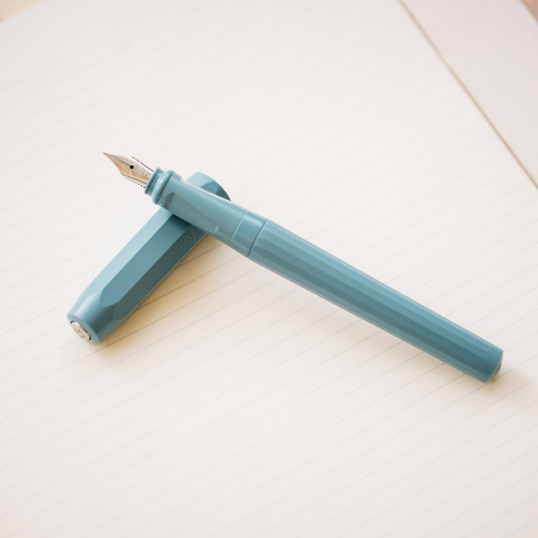 Kaweco PERKEO Breezy Teal Fountain Pen For Ink Cartridges, School Fountain Pen In Turquoise, Beginner Fountain Pen With Ergonomic Handle For Comfortable Writing, 16 Cm, Spring Width: F (Fine