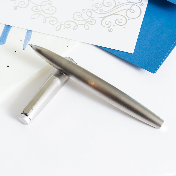 LAMY 2000 ステンレス LAMY 2000 Fountain Pen - Stainless Steel - The Goulet Pen