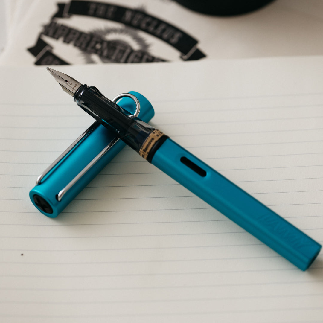 LAMY AL-star leichter Füllfederhalter aubergine Tintenpatrone Lamy T10 blau LAMY AL-star leichter Füllfederhalter aubergine Tintenpatrone Lamy T10 blau