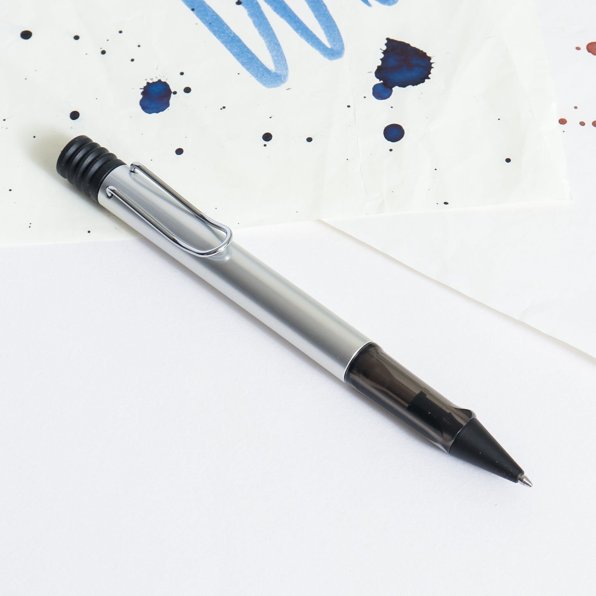 Stylo-plume LAMY AL-star - Pointe EF, Corps Aluminium Léger - Cartouche Bleue Incluse - Pour Droitiers Et Gauchers