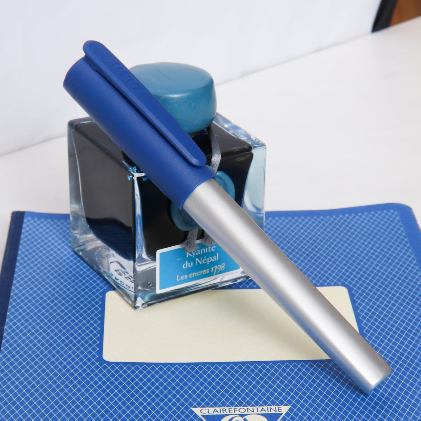 LAMY Nexx Blue Fountain Pen Capped