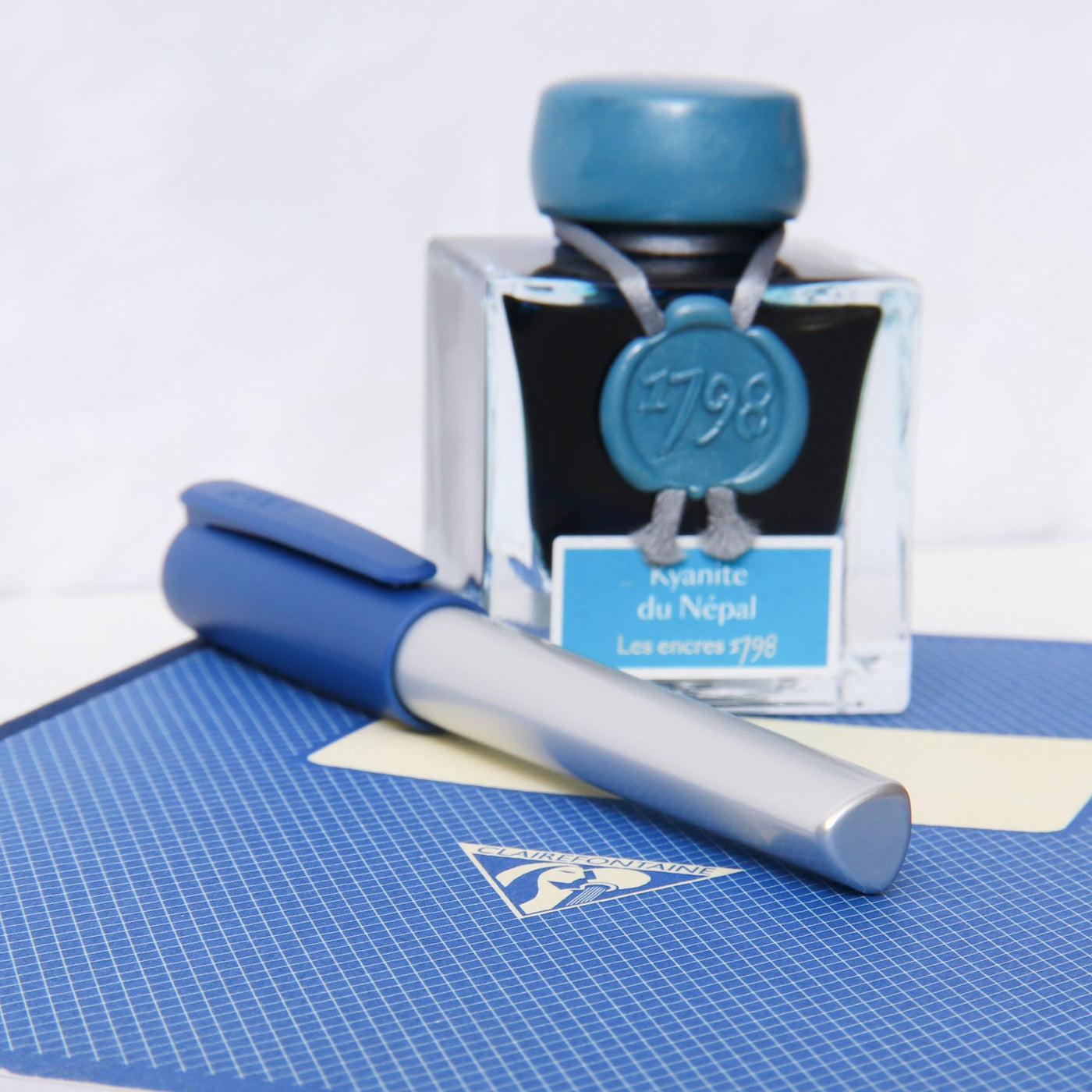 LAMY Nexx Blue Fountain Pen Shape
