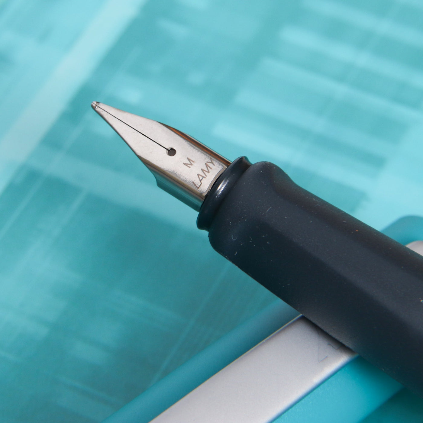 LAMY Nexx M Smaragd Emerald Green Fountain Pen Nib