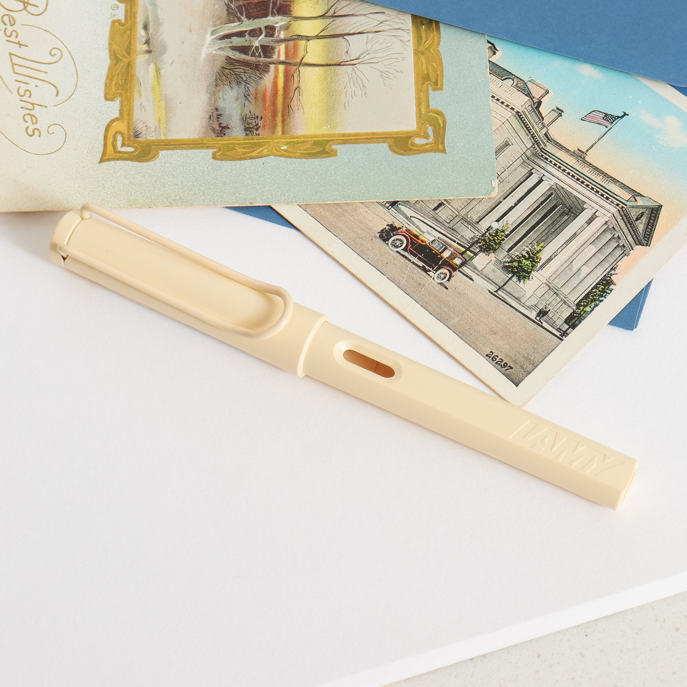 LAMY Safari 2022 Cozy Cream Fountain Pen