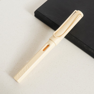 LAMY Safari 2022 Cozy Cream Fountain Pen