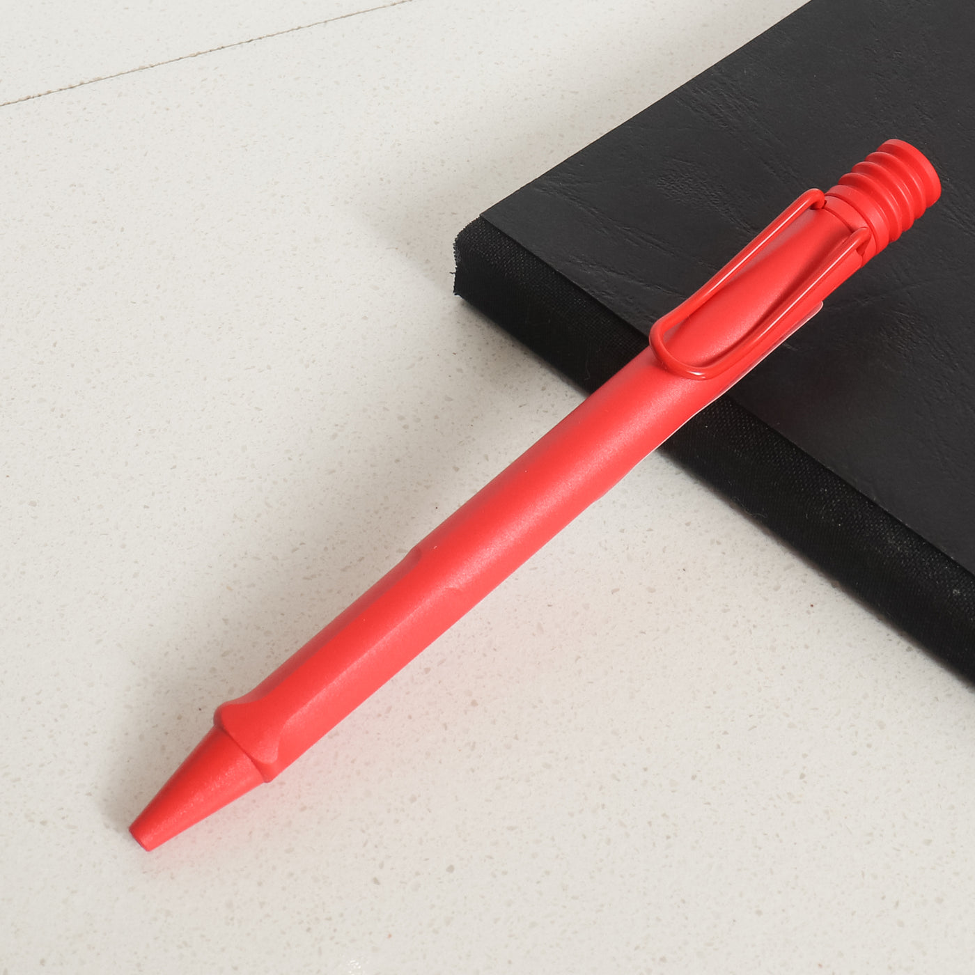 LAMY Safari 2022 Cozy Strawberry Ballpoint Pen