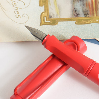 LAMY Safari 2022 Cozy Strawberry Fountain Pen