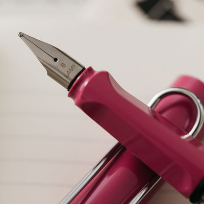 Lamy Safari Bright Shiny Pink Fountain Pen