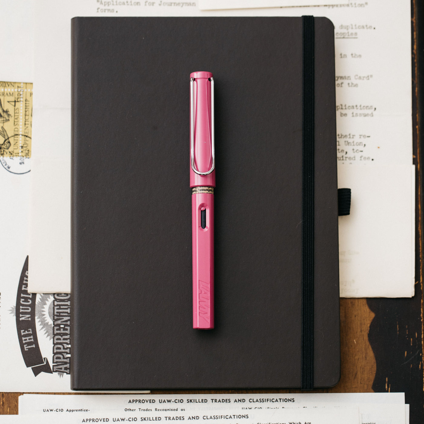 Lamy Safari Bright Shiny Pink Fountain Pen