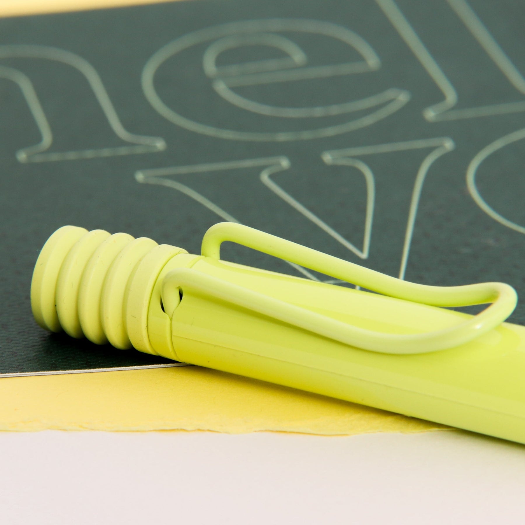 LAMY Safari Special Edition Spring Green Ballpoint Pen – Truphae