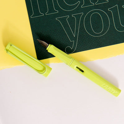 LAMY Safari Special Edition Spring Green Fountain Pen Resin Barrel