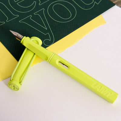 LAMY Safari Special Edition Spring Green Fountain Pen