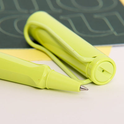 LAMY Safari Special Edition Spring Green Rollerball Pen Tip Details