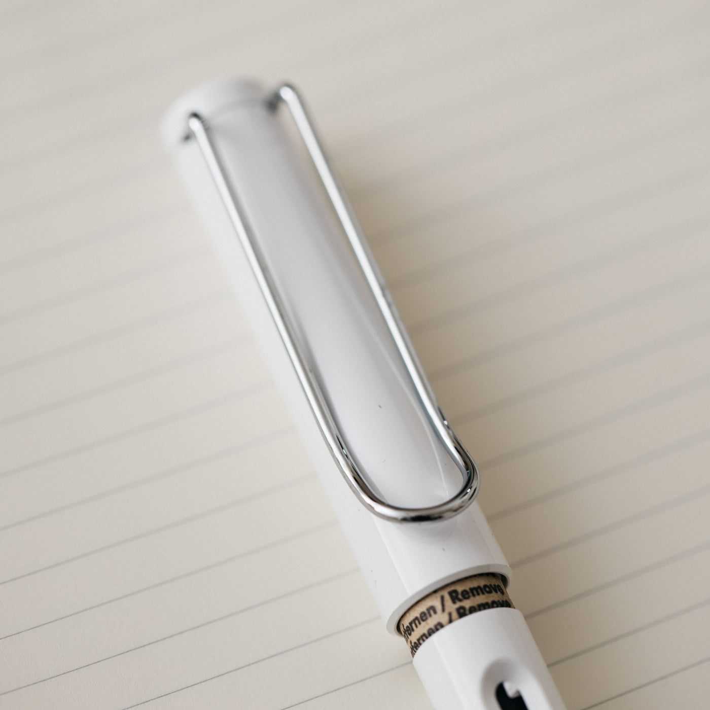 Lamy Safari White Fountain Pen