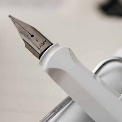 Lamy Safari White Fountain Pen