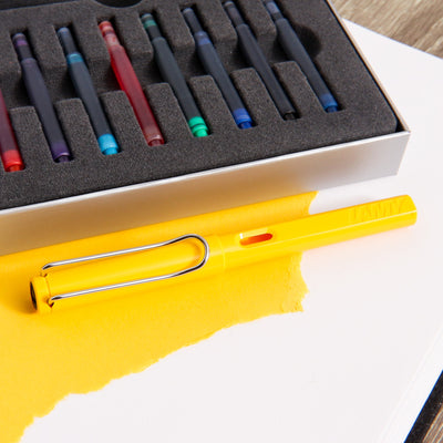 LAMY-Safari-Yellow-Fountain-Pen-&-Ink-Cartridges-Gift-Set