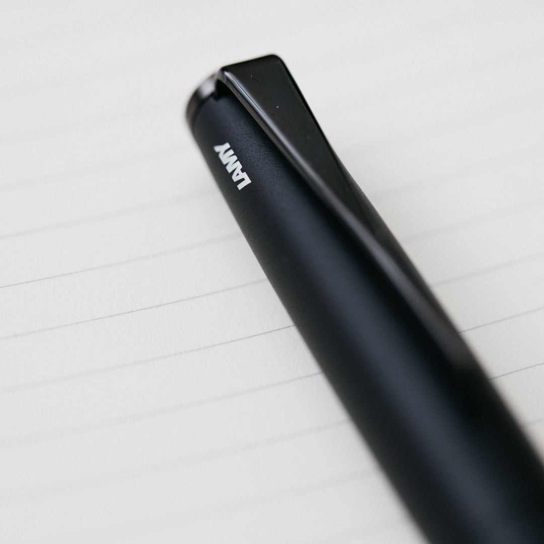 LAMY studio Lx 万年筆 日本未発売 オールブラック [ EF ] Lamy Studio Lx All Black Fountain Pen – Special Edition