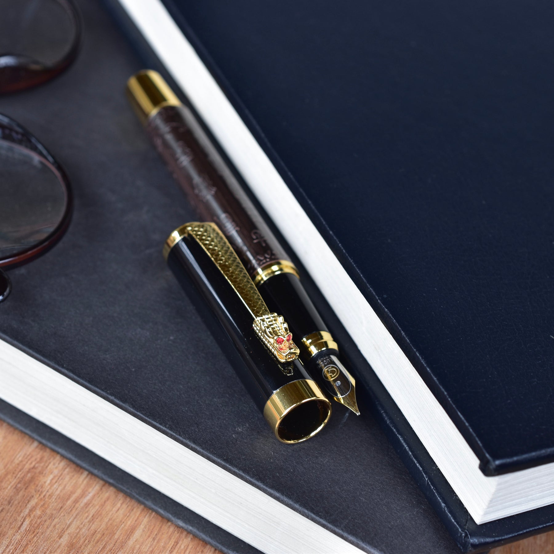 Luoshi Antique Bronze Dragon Fountain Pen Truphae