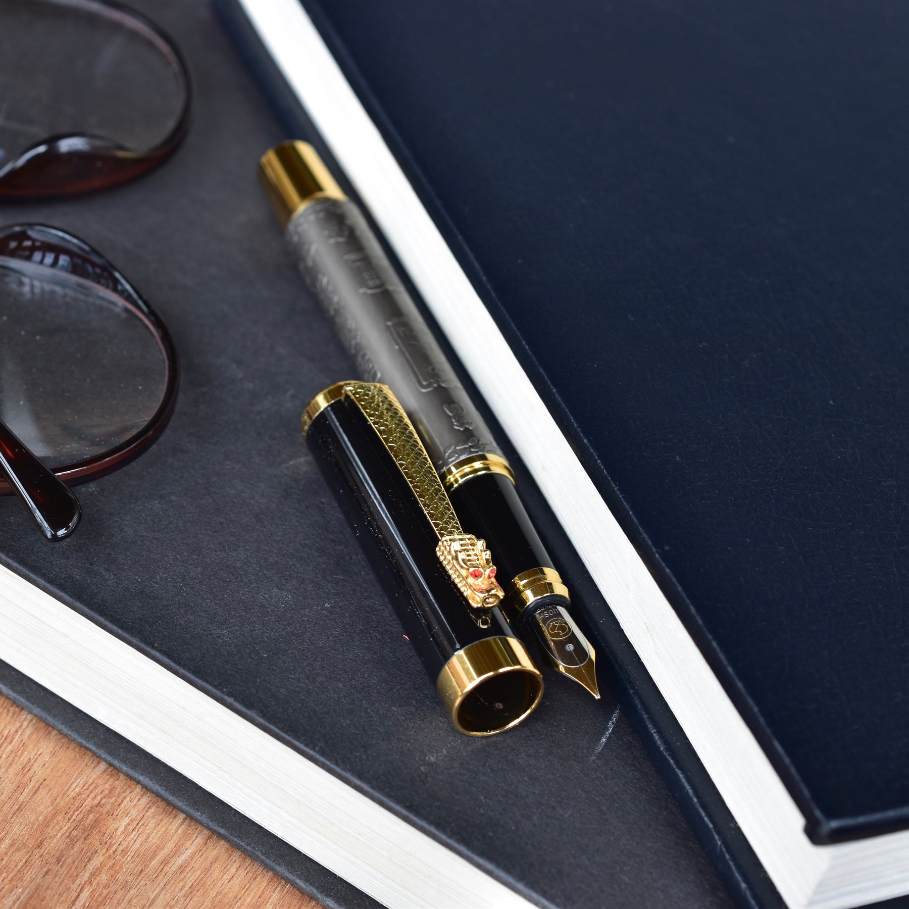 Luoshi Antique Bronze Dragon Fountain Pen Truphae