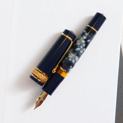 Maiora Piston Filled Fountain Pen